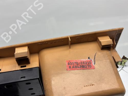 Left front window switch KIA SORENTO I (JC) 2.5 CRDi 4WD | BP30791182I27