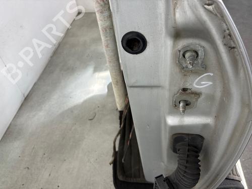Used Left front door Left front door RENAULT SCÉNIC II (JM0/1_) 1.9 dCi (JM0G, JM12, JM1G, JM2C) (120 hp) 34637336 34637336