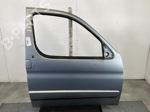 Used Right front door CITROËN BERLINGO / BERLINGO FIRST MPV (MF_, GJK_, GFK_) 1.4 i (MFKFX, MFKFW, GJKFWB, GJKFWC, GFKFWC) (75 hp) 30323277