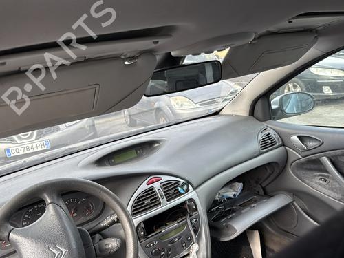 Fuse box CITROËN C5 I (DC_) 2.0 HDi (DCRHZB, DCRHZE) | BP29842127E1