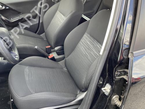 Right front door PEUGEOT 208 I (CA_, CC_) 1.5 BlueHDI 100 | BP30679485C3