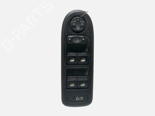 Used Left front window switch Left front window switch PEUGEOT 308 I (4A_, 4C_) 1.6 HDi (112 hp) 39983915 39983915