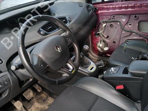 Right front fog light RENAULT SCÉNIC III (JZ0/1_) 1.2 TCe | BP30112926C31