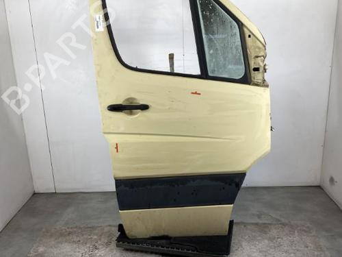 Used Right front door VW CRAFTER 30-50 Van (2E_) 2.5 TDI (109 hp) 21802514