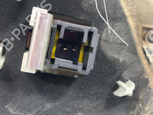 Used Left tailgate light Left tailgate light 36891822 36891822