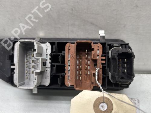Left front window switch RENAULT VEL SATIS (BJ0_) 2.2 dCi (BJ0E, BJ0F, BJ0G, BJ0H) | BP30791140I27 - Image 2