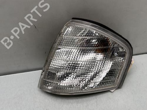 Blinklys fortil venstre MERCEDES-BENZ C-CLASS (W202) C 200 CDI (202.134) (102 hp) 29429013