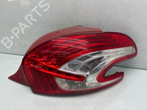 Used Right taillight Right taillight 39618042 39618042