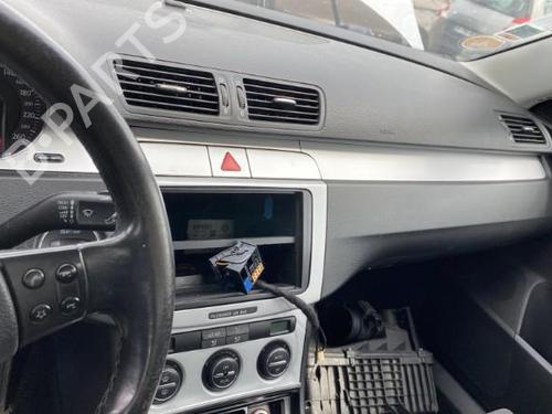Right tailgate light VW PASSAT B6 Variant (3C5) 1.9 TDI | BP37279473C80 - Image 21