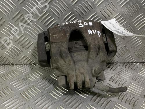 Used Right front brake caliper Right front brake caliper 19971385 19971385