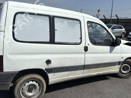Left taillight PEUGEOT PARTNER MPV (5_, G_) 1.4 | BP29286808C34 