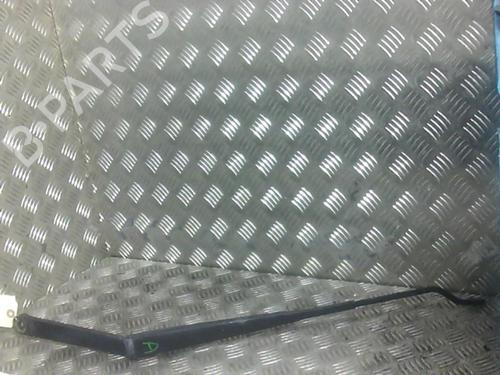 Used Front windshield wiper arm NISSAN X-TRAIL I (T30) 2.2 dCi 4x4 (136 hp) 19981890