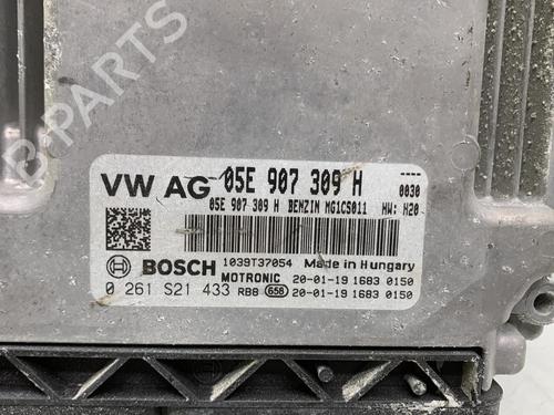 Used Engine control unit (ECU) SKODA OCTAVIA III Combi (5E5, 5E6) [2012-2020]  21196718