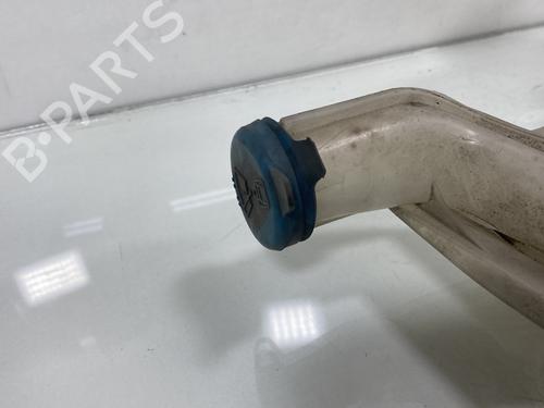 Used Windscreen washer tank Windscreen washer tank IVECO DAILY IV Van 35C17 V, 35C17 V/P, 35S17 V, 35S17 V/P (170 hp) 22916482 22916482