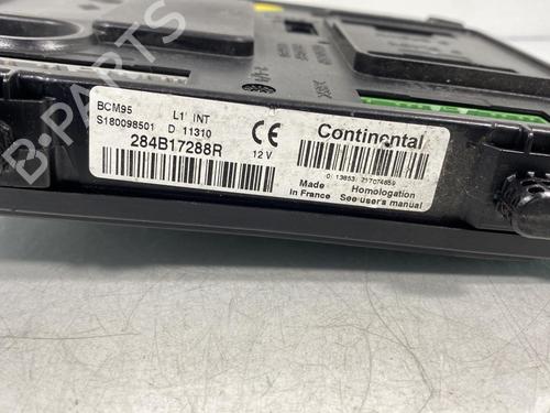 Used Fuse box RENAULT MEGANE III Hatchback (BZ0/1_, B3_) 1.5 dCi (BZ0C) (90 hp) 20008568