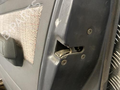 Used Right front door PEUGEOT 205 II (20A/C) 1.7 Diesel (60 hp) 21957143