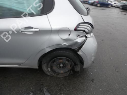 Gear lever PEUGEOT 208 I (CA_, CC_) 1.4 HDi | BP19980747M90 
