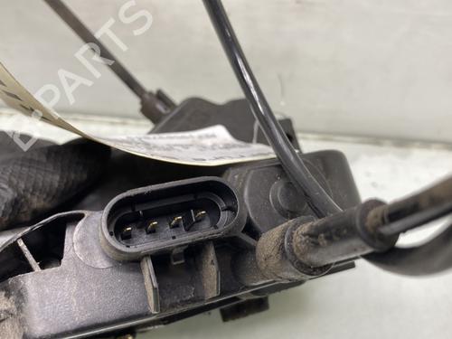 Used Front left lock Front left lock 21005155 21005155