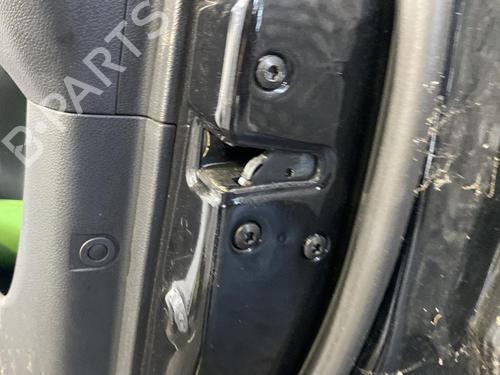 Right front door KIA SPORTAGE II (JE_, KM_) 2.0 CRDi | BP20025391C3