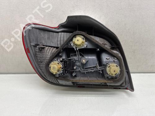 right-taillight-toyota-yaris-_p1_-1999-2000-2001-2002-2003-2004-2005-36439628 main image