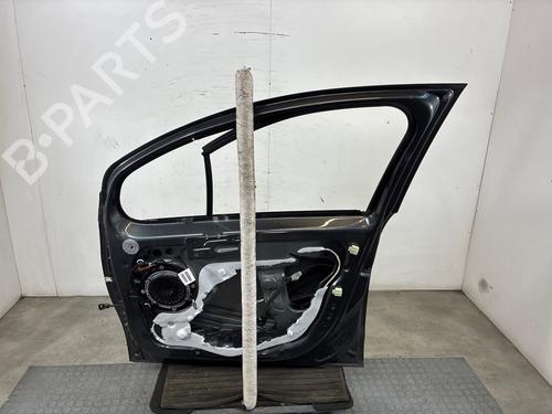 Used Right front door Right front door 37498183 37498183