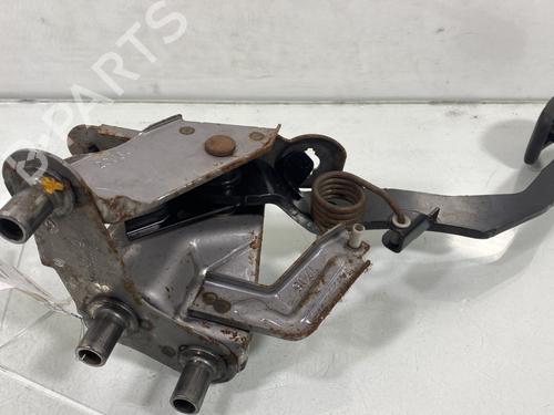 Clutch pedal RENAULT CLIO III (BR0/1, CR0/1) 1.5 dCi (BR17, CR17) | BP29866870I13