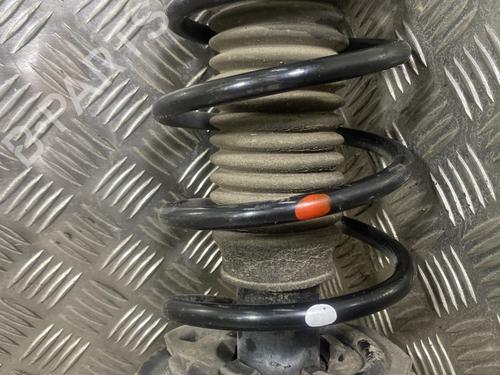 Right front shock absorber TOYOTA YARIS (_P13_) 1.5 Hybrid (NHP130_, NHP130) | BP27596289M17 