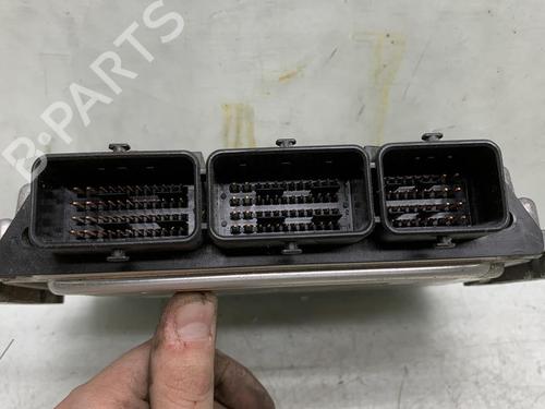 Used Engine control unit (ECU) Engine control unit (ECU) RENAULT MEGANE III Coupe (DZ0/1_) 1.9 dCi (DZ0N, DZ0J, DZ1J, DZ1K) (131 hp) 21196765 21196765