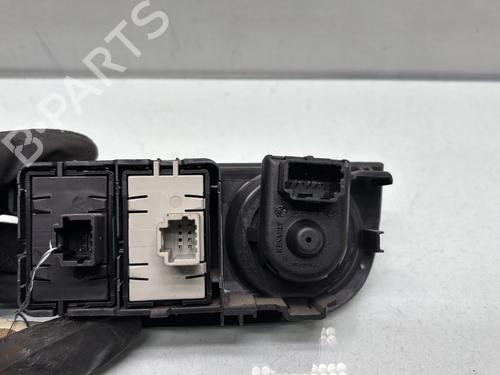 Used Mirror switch Mirror switch DACIA SANDERO II TCe 90 (B8M1, B8MA, B8AC) (90 hp) 32314640 32314640