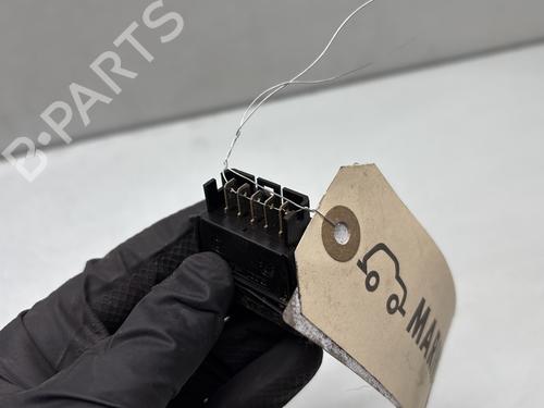 Used Right front window switch Right front window switch CITROËN SAXO (S0, S1) 1.5 D (58 hp) 28680340 28680340