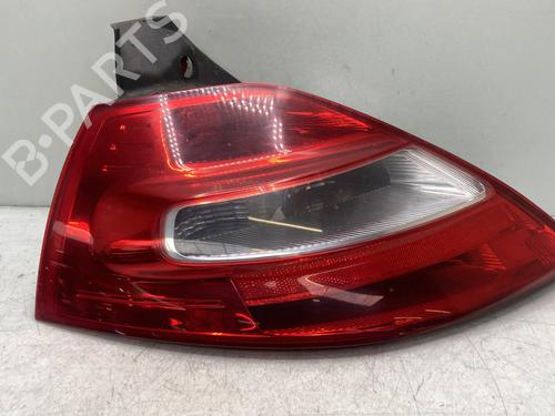 left-taillight-renault-megane-ii-bm01_-cm01_-2001-2002-2003-2004-2005-2006-2007-2008-2009-2010-2011-2012-32441171 main image