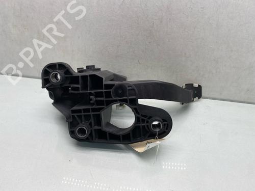 Used Clutch pedal Clutch pedal SMART FORFOUR Hatchback (453) 1.0 (453.042, 453.043) (71 hp) 34525314 34525314