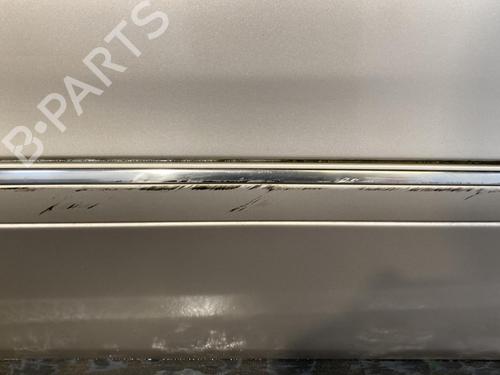 Used Right front door MERCEDES-BENZ E-CLASS (W211) E 220 CDI (211.006) (150 hp) 19976585