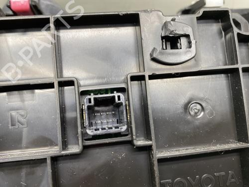 Climate control TOYOTA YARIS (_P13_) 1.5 Hybrid (NHP130_, NHP130) | BP23765314I5 