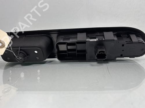 Left front window switch PEUGEOT 407 (6D_) 1.6 HDi 110 (6D9HZC, 6D9HYC) | BP29939983I27
