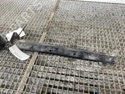 Used Front bumper reinforcement Front bumper reinforcement 28045352 28045352