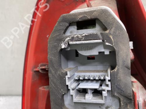 Used Right taillight Right taillight 27722172 27722172