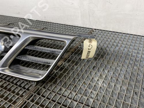 Grille NISSAN X-TRAIL I (T30) 2.2 Di 4x4 | BP19972415C40 