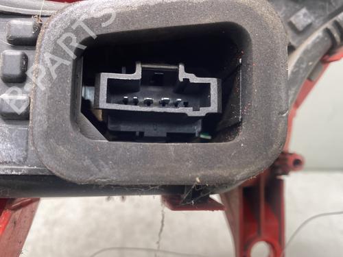 Used Left taillight Left taillight 33175015 33175015