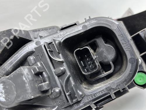 Used Right taillight Right taillight RENAULT CLIO IV (BH_) 1.5 dCi 75 (75 hp) 31602211 31602211