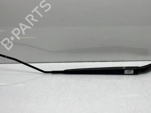 Used Front windshield wiper arm RENAULT MEGANE III Hatchback (BZ0/1_, B3_) [2008-2025]  20032846