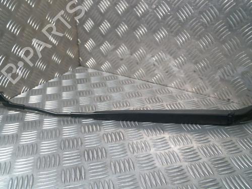 Used Front windshield wiper arm OPEL CORSA F (P2JO) 1.2 (68) (101 hp) 19976176