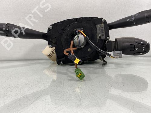 Used Steering column stalk PEUGEOT 407 (6D_) 2.0 HDi 135 (6DRHRH, 6DRHRE, 6DRHRG, 6DRHRJ) (136 hp) 26952653
