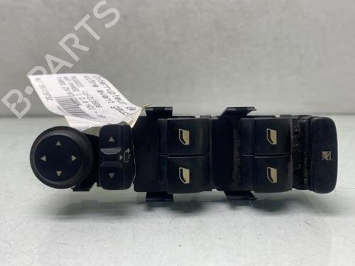 Used Left front window switch Left front window switch PEUGEOT 407 (6D_) 2.0 HDi 135 (6DRHRH, 6DRHRE, 6DRHRG, 6DRHRJ) (136 hp) 19968082 19968082