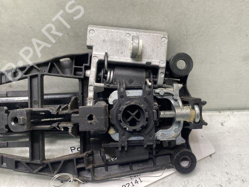 Used Front right exterior door handle Front right exterior door handle OPEL MOKKA / MOKKA X (J13) 1.7 CDTI (_76) (131 hp) 32728863 32728863
