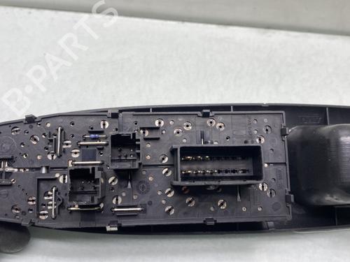 Comutador vidro frente esquerdo PEUGEOT 406 (8B) 1.8 16V | BP30791411I27 