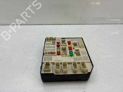 Used Fuse box Fuse box RENAULT LAGUNA III Grandtour (KT0/1) 1.5 dCi (KT0A, KT0R, KT02) (110 hp) 39653431 39653431