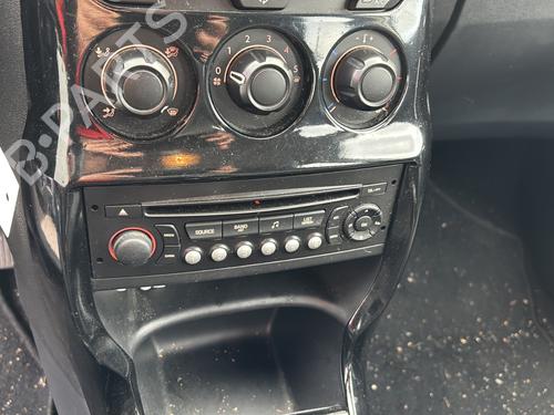 Fuse box CITROËN C3 II (SC_) 1.4 HDi 70 (SC8HZC, SC8HR0, SC8HP4) | BP26389052E1  - Image 27