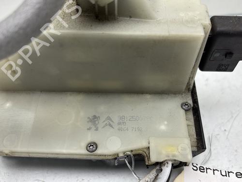 Front right lock PEUGEOT 2008 I (CU_) 1.2 VTi | BP24450201C97