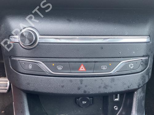 Left tailgate light PEUGEOT 308 II (LB_, LP_, LW_, LH_, L3_) 1.6 BlueHDi 120 | BP32391576C79 